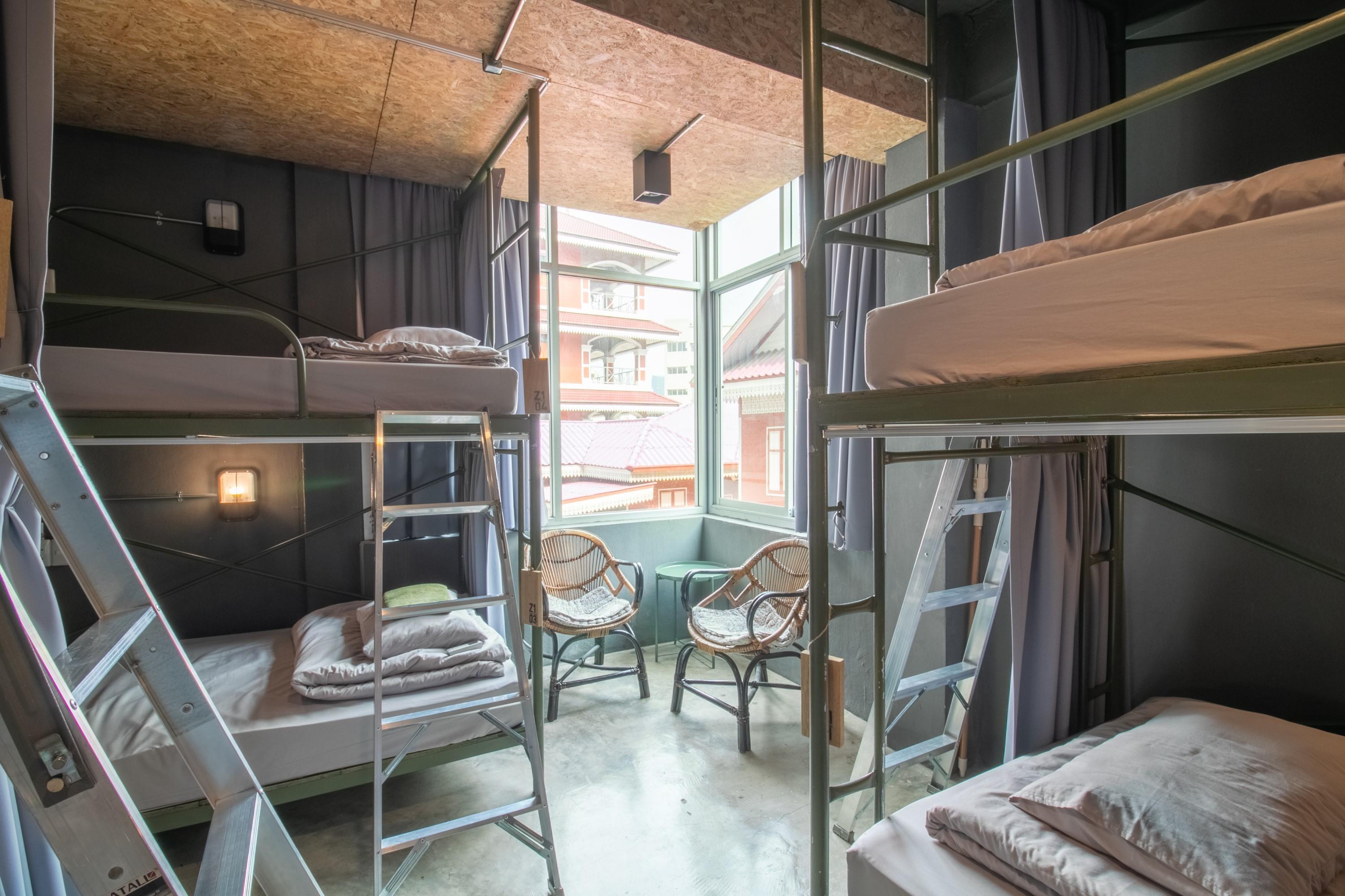 Zhelter'Bkk Hostel Bangkok Ngoại thất bức ảnh