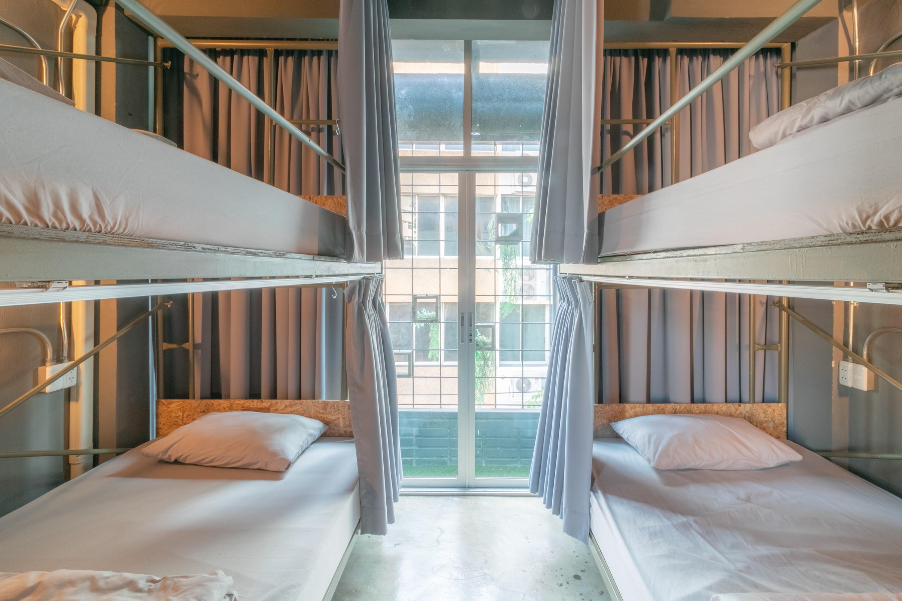 Zhelter'Bkk Hostel Bangkok Ngoại thất bức ảnh