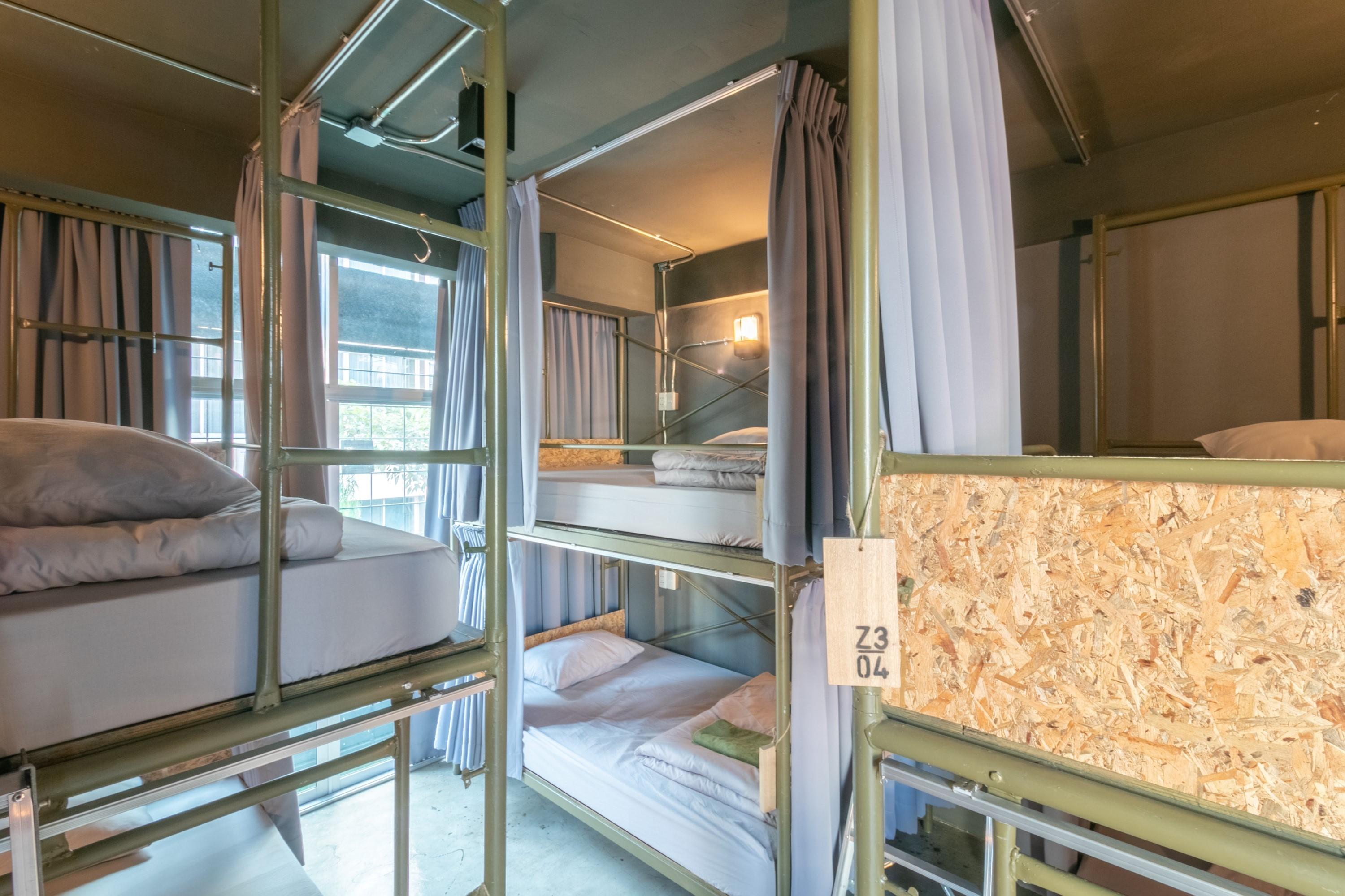 Zhelter'Bkk Hostel Bangkok Ngoại thất bức ảnh