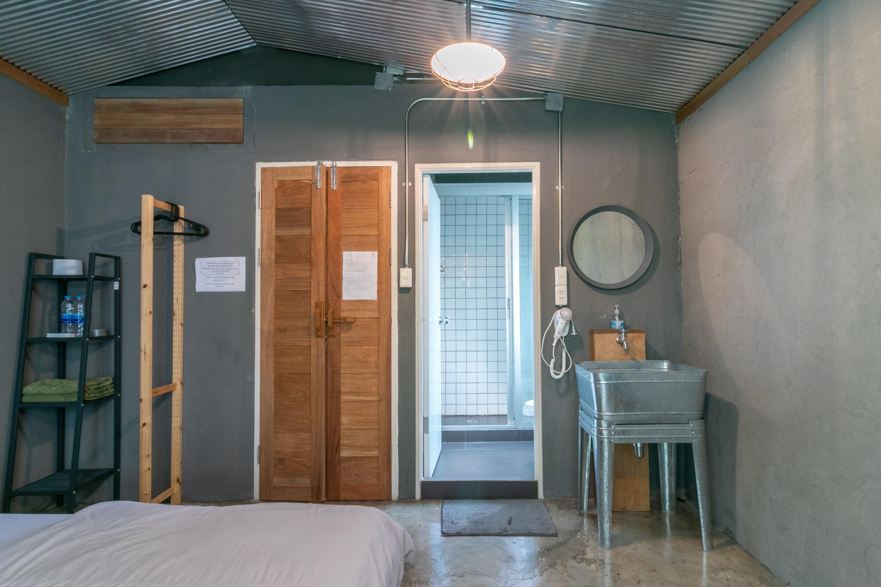 Zhelter'Bkk Hostel Bangkok Ngoại thất bức ảnh