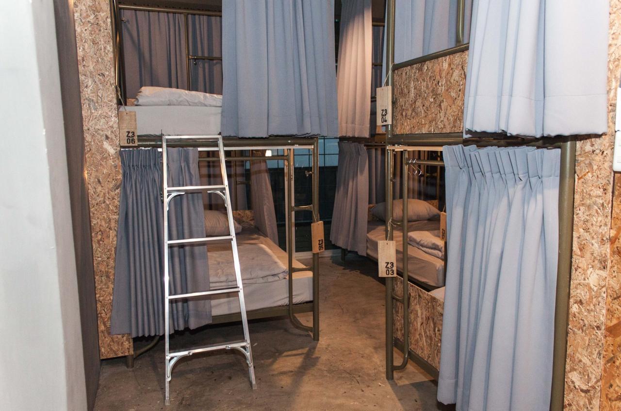 Zhelter'Bkk Hostel Bangkok Ngoại thất bức ảnh