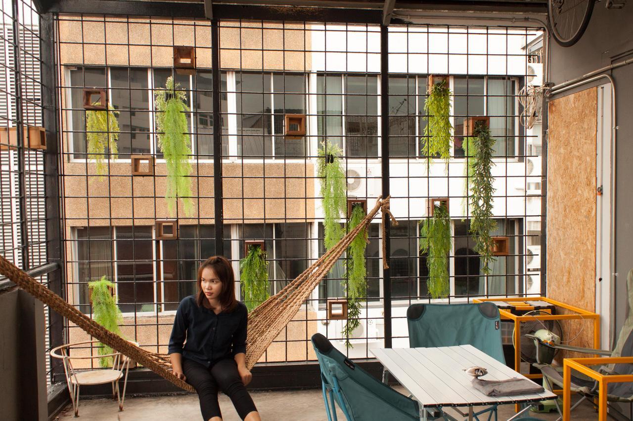 Zhelter'Bkk Hostel Bangkok Ngoại thất bức ảnh
